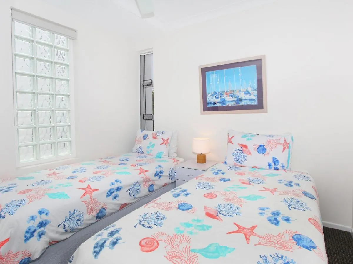 2 Bd Spacious Apartment In Parkyn Parade With Water Views. Mooloolaba 0*,